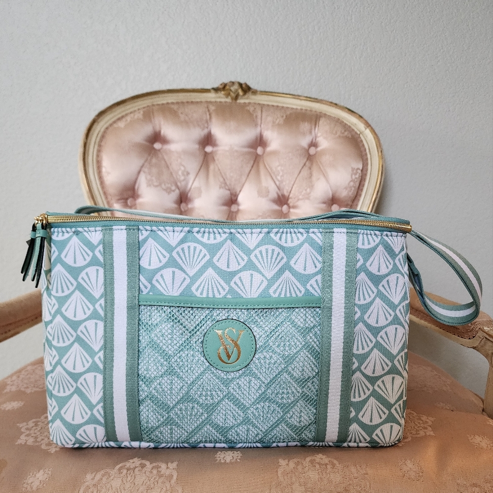 NWT Victoria's Secret Insulated Beach Bag or Large Lunch Tote